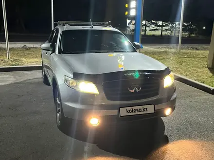 Infiniti FX35 2003 года за 4 500 000 тг. в Алматы – фото 4