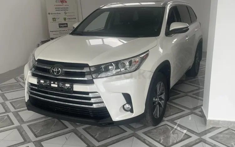 Toyota Highlander 2017 годаfor19 500 000 тг. в Алматы