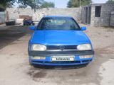 Volkswagen Golf 1995 года за 800 000 тг. в Алматы