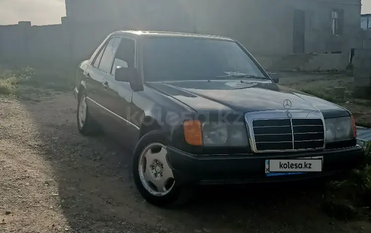 Mercedes-Benz E 220 1993 года за 2 500 000 тг. в Шымкент
