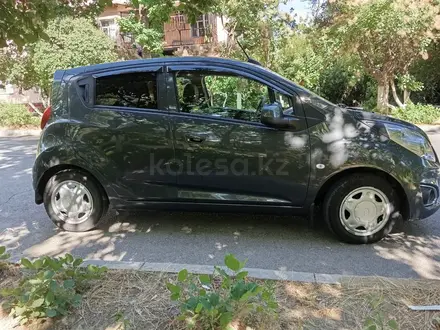 Chevrolet Spark 2022 года за 5 500 000 тг. в Кентау – фото 2