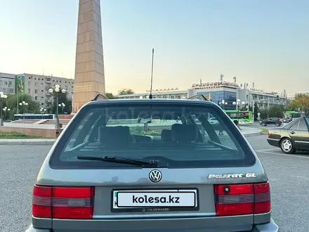 Volkswagen Passat 1994 года за 2 850 000 тг. в Шымкент – фото 4