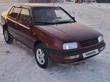 Volkswagen Vento 1993 года за 1 300 000 тг. в Астана