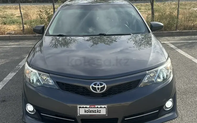 Toyota Camry 2014 года за 7 200 000 тг. в Атырау