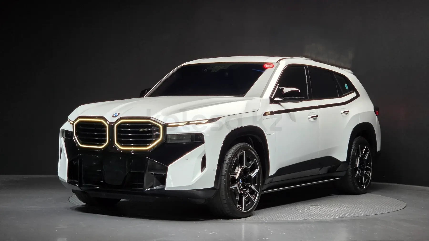 BMW XM, 2023