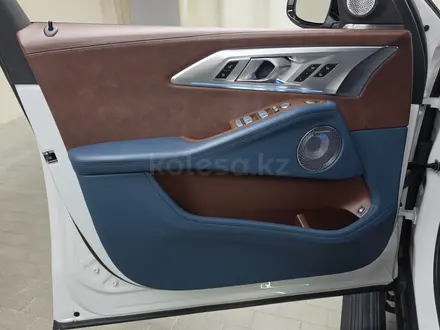 BMW XM 50e 2023 года за 65 000 000 тг. в Алматы – фото 11
