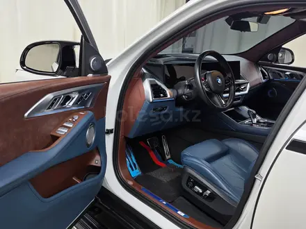 BMW XM 50e 2023 года за 65 000 000 тг. в Алматы – фото 15
