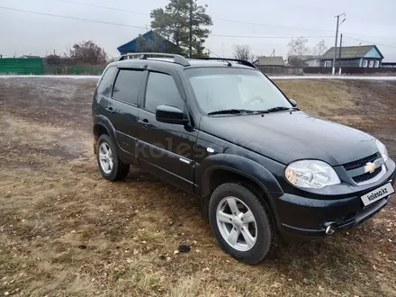 Chevrolet Niva 2015 года за 4 650 000 тг. в Петропавловск – фото 2