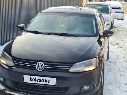 Volkswagen Jetta 2012 года за 3 500 000 тг. в Актобе – фото 17