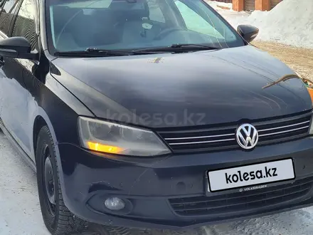 Volkswagen Jetta 2012 года за 3 500 000 тг. в Актобе – фото 18