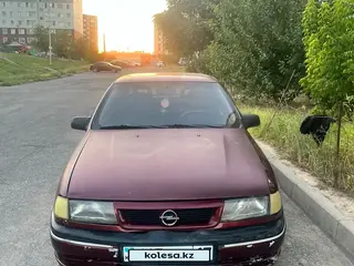 Opel Vectra, 1993