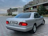 Mercedes-Benz E 430 1998 годаүшін4 755 000 тг. в Жанаозен – фото 2