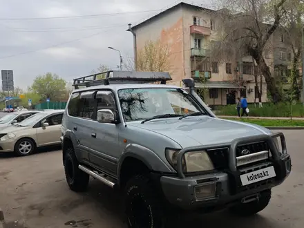 Toyota Land Cruiser Prado 1997 года за 5 450 000 тг. в Алматы – фото 13