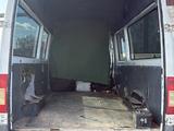 Mercedes-Benz Sprinter 1998 года за 2 900 000 тг. в Караганда – фото 4