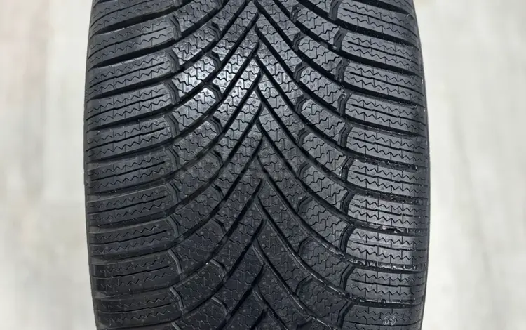 255/35R19 Bridgestone BLIZZAK 6 96W за 125 000 тг. в Алматы