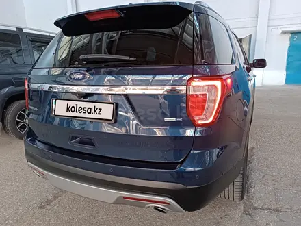 Ford Explorer 2017 года за 17 800 000 тг. в Петропавловск – фото 13