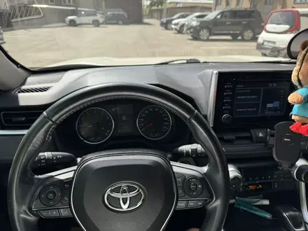 Toyota RAV4 2019 года за 14 000 000 тг. в Караганда – фото 12