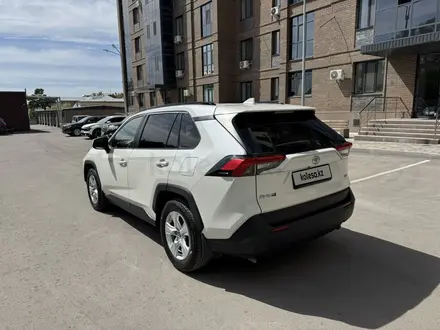 Toyota RAV4 2019 года за 14 000 000 тг. в Караганда – фото 3