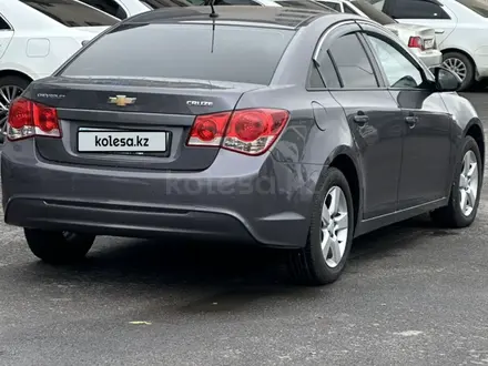 Chevrolet Cruze 2013 года за 4 250 000 тг. в Шымкент – фото 5