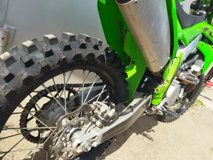 Kawasaki  KX 450 2022 года за 4 100 000 тг. в Павлодар – фото 3