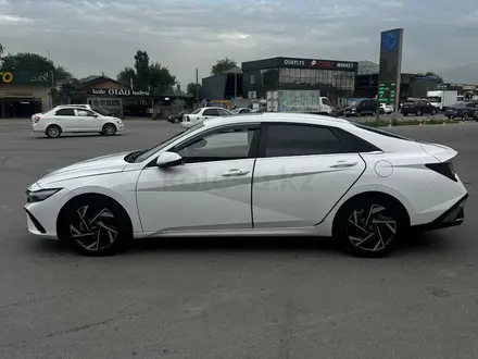 Hyundai Elantra 2024 года за 7 300 000 тг. в Алматы – фото 3