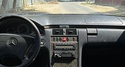 Mercedes-Benz E 320 1998 годаүшін3 300 000 тг. в Кызылорда – фото 5