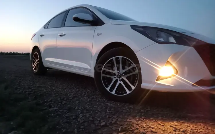 Hyundai Accent 2020 года за 9 100 000 тг. в Атбасар