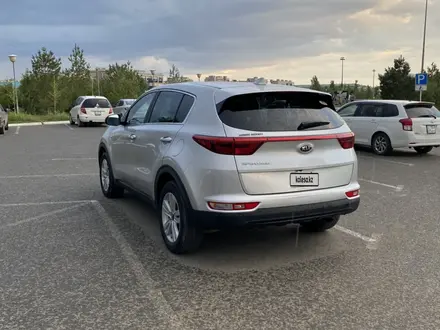 Kia Sportage 2017 года за 6 000 000 тг. в Уральск – фото 3