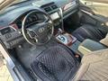 Toyota Camry 2012 годаүшін8 800 000 тг. в Актобе – фото 11