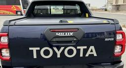Toyota Hilux 2023 года за 23 800 000 тг. в Атырау – фото 4