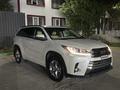 Toyota Highlander 2015 года за 10 800 000 тг. в Атырау – фото 2