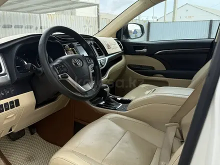 Toyota Highlander 2015 года за 10 800 000 тг. в Атырау – фото 5