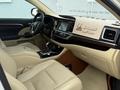 Toyota Highlander 2015 года за 10 800 000 тг. в Атырау – фото 8