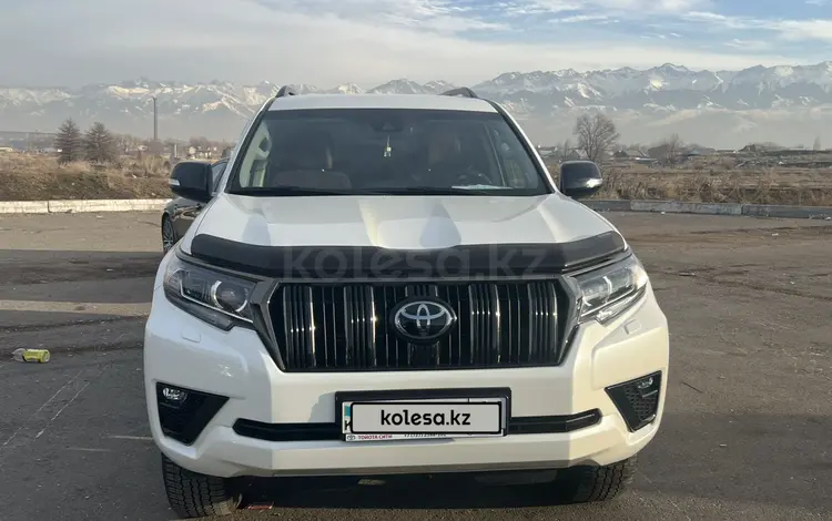 Toyota Land Cruiser Prado 2022 года за 30 700 000 тг. в Алматы