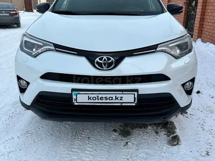 Toyota RAV4 2019 года за 13 000 000 тг. в Актобе – фото 8