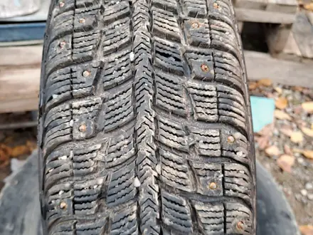 Две штуки шипованная резина 185/65 R14 за 36 000 тг. в Алматы – фото 4