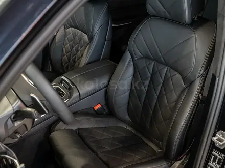BMW X7 XDrive 40i 2026 года за 81 677 852 тг. в Астана – фото 6