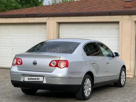 Volkswagen Passat 2009 года за 4 800 000 тг. в Шымкент – фото 4