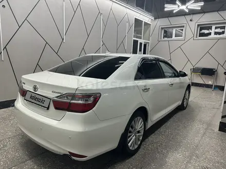 Toyota Camry 2015 года за 11 200 000 тг. в Шымкент – фото 9