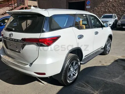 Toyota Fortuner 2023 года за 22 800 000 тг. в Алматы – фото 15