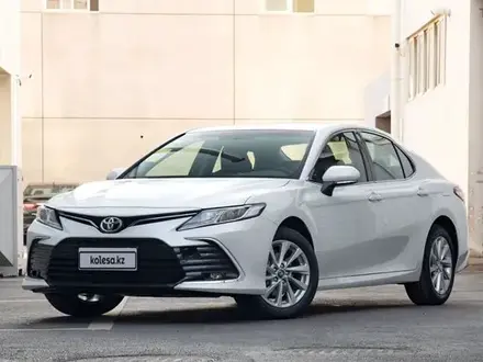 Toyota Camry 2020 года за 13 900 000 тг. в Алматы – фото 2