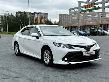 Toyota Camry 2020 года за 13 900 000 тг. в Алматы – фото 9