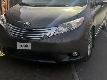 Toyota Sienna 2013 года за 11 500 000 тг. в Актау – фото 3