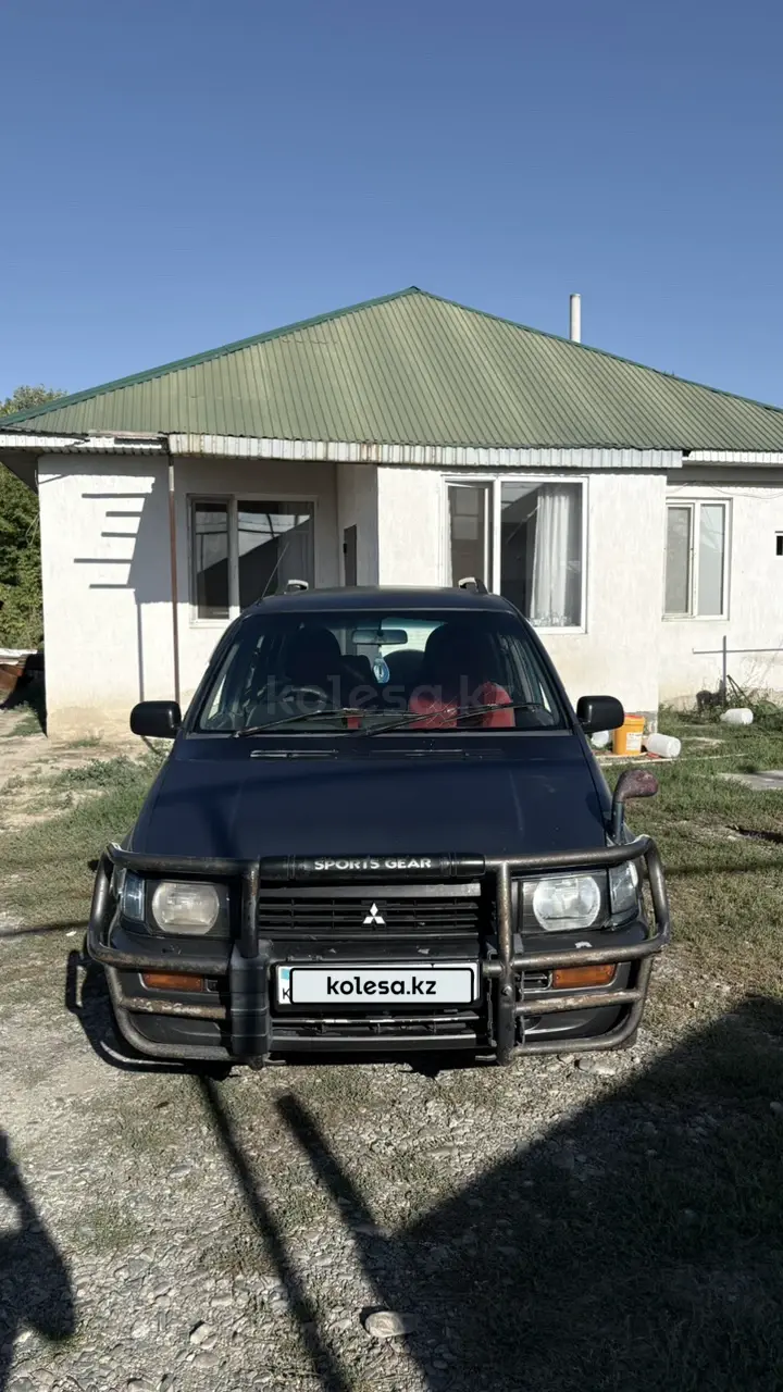Mitsubishi RVR, 1995