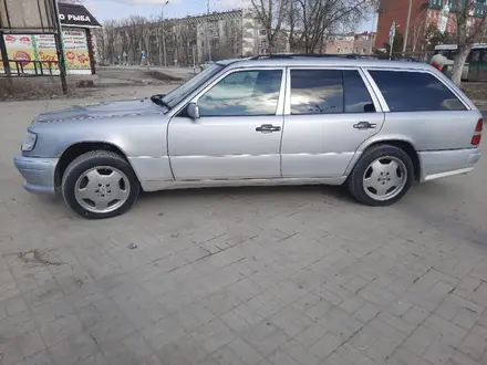 Mercedes-Benz E 280 1994 годаүшін3 350 000 тг. в Костанай – фото 5