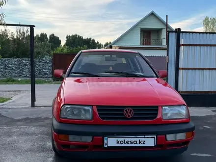 Volkswagen Vento 1995 года за 1 400 000 тг. в Алматы – фото 5