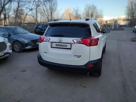 Toyota RAV4 2014 года за 9 200 000 тг. в Астана – фото 4