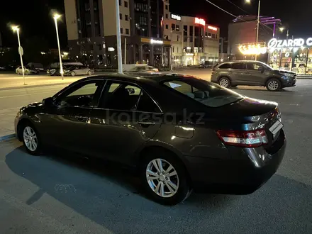 Toyota Camry 2010 года за 6 500 000 тг. в Атырау – фото 4