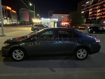Toyota Camry 2010 года за 6 500 000 тг. в Атырау – фото 3