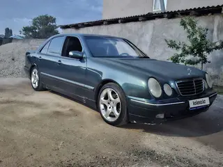 Mercedes-Benz E 280